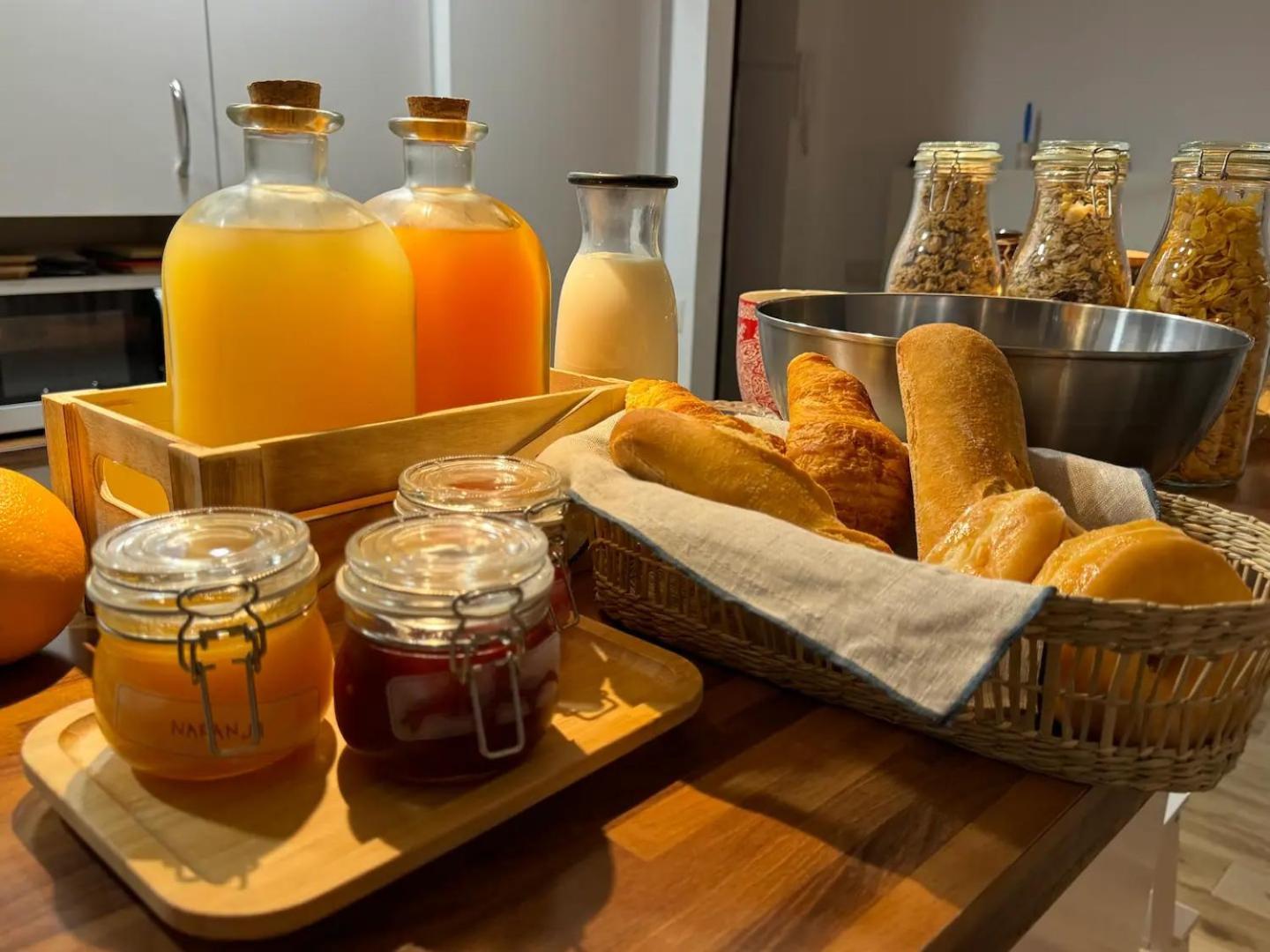 Alex Bed & Breakfast - Your Home Away Including Breakfast - In A Real Home Fuengirola Ngoại thất bức ảnh